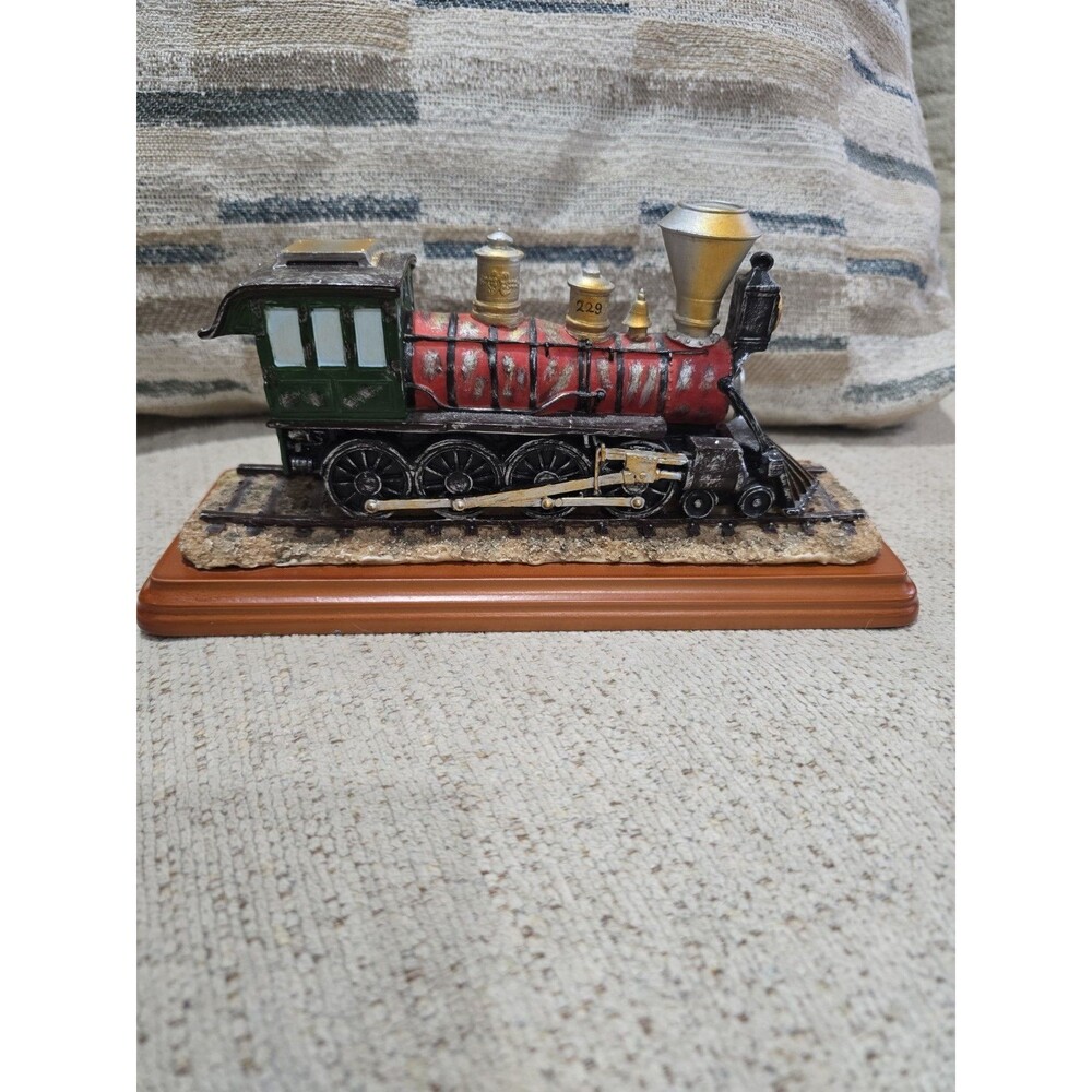 Vanmark Central Station 1870 Engine Train Figurine RR81454 Limited Edition 2000